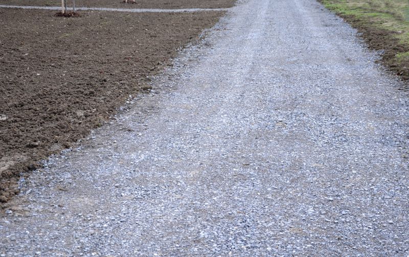Driveway Tarring detail