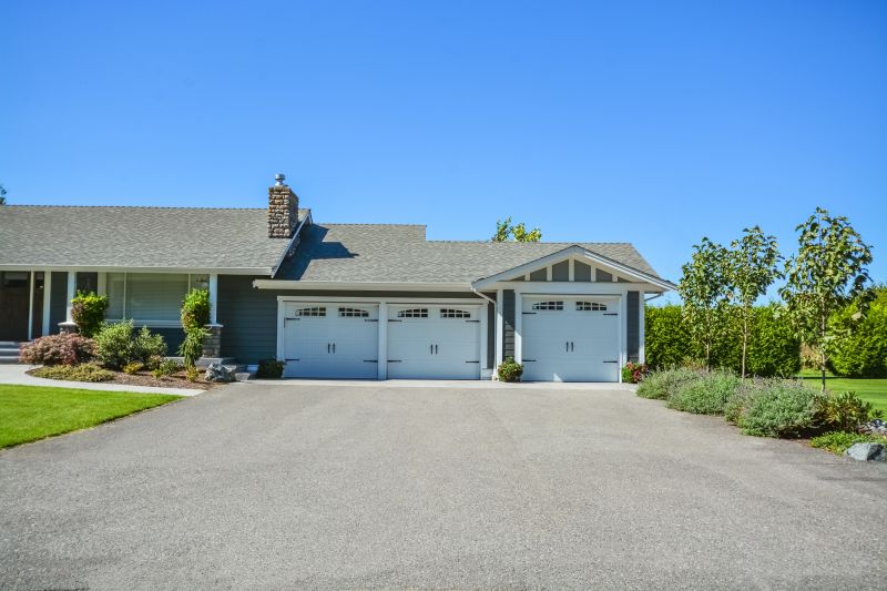 Residential Driveway Sealcoating